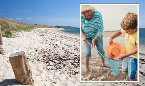 'Out of this world' Beach in England named best as hot weather continues
