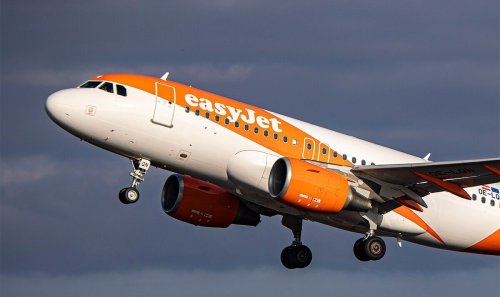 EasyJet fury as passenger ‘shocked’ over terrible in-flight food