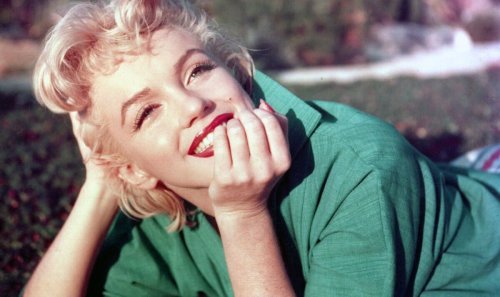 Marilyn Monroe embarrassed herself when she met the Queen
