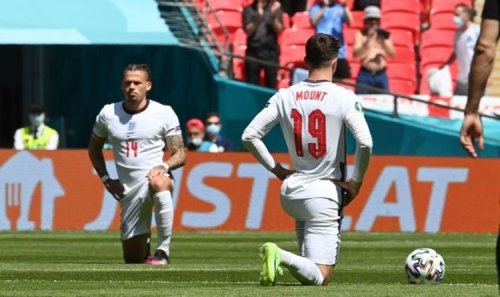 England fans boo and applaud as team take the knee ahead of Euro 2020 clash with Croatia