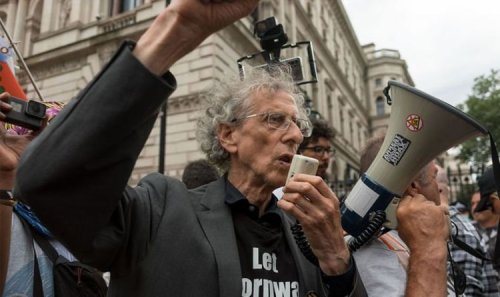 Fury as Piers Corbyn protests AGAINST people getting Covid jabs – ‘Crazy as his brother!’