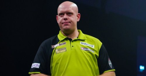 Michael van Gerwen gets reality check as Littler and Humphries embarrass him