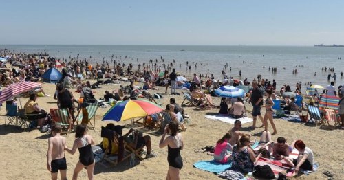 Met Office pinpoints 5 hottest regions as 27C surge to hit UK - check your area