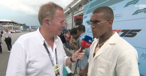 Martin Brundle congratulates Conor Benn in awkward Miami GP grid walk blunder