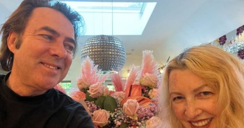Jonathan Ross issues five-word response after he and wife shower once a week