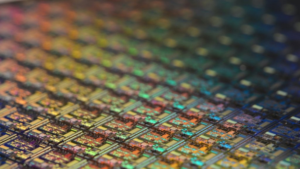 CPU Manufacturers Are Pushing the Boundaries of CMOS and Starting to Pay For It