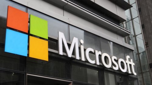 Microsoft Plans Mobile App Store to Rival Apple and Google