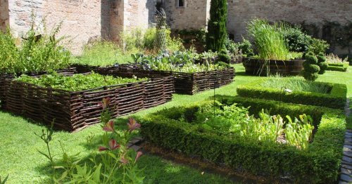Comment réaliser un jardin médiéval ?