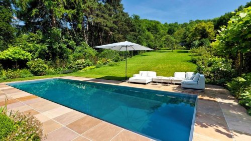 Construire une piscine, est-ce vraiment un investissement judicieux?