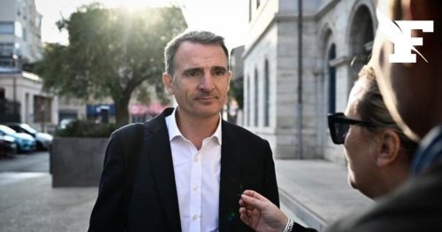 Le maire EELV de Grenoble réclame la suppression des jours fériés religieux