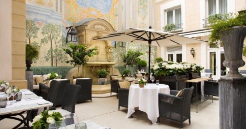 6 patios d’hôtels secrets à Paris
