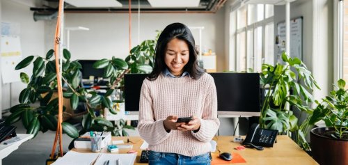 Stressant, chronophage, trop formel... Le mail de bureau va-t-il disparaître ?