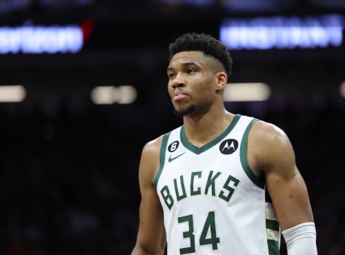 Giannis Antetokounmpo Sends Powerful Message On Twitter: 