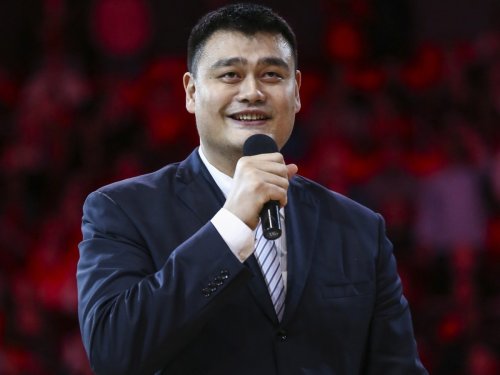 Yao Ming Trolled Houston Rockets Teammates While Inviting Them To A Charity Event: "Please Bring Your Wives. Please Bring Your Girlfriends. Please Don't Bring Both."