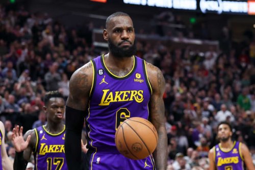 Lakers Locker Room Continues Making Goat Noises During Lebron James Lakers Locker Room Continues Making Goat Noises During Lebron James