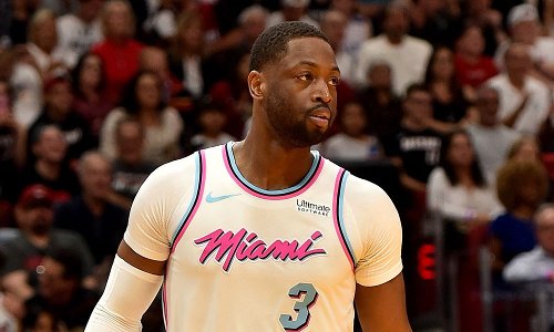 Dwyane Wade Fires Back At Fan Trying To Troll Him, LeBron James And Jimmy Butler