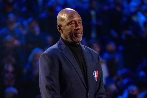 "They Should Be Ashamed," James Worthy Blasts The Referee Crew From The Lakers Game
