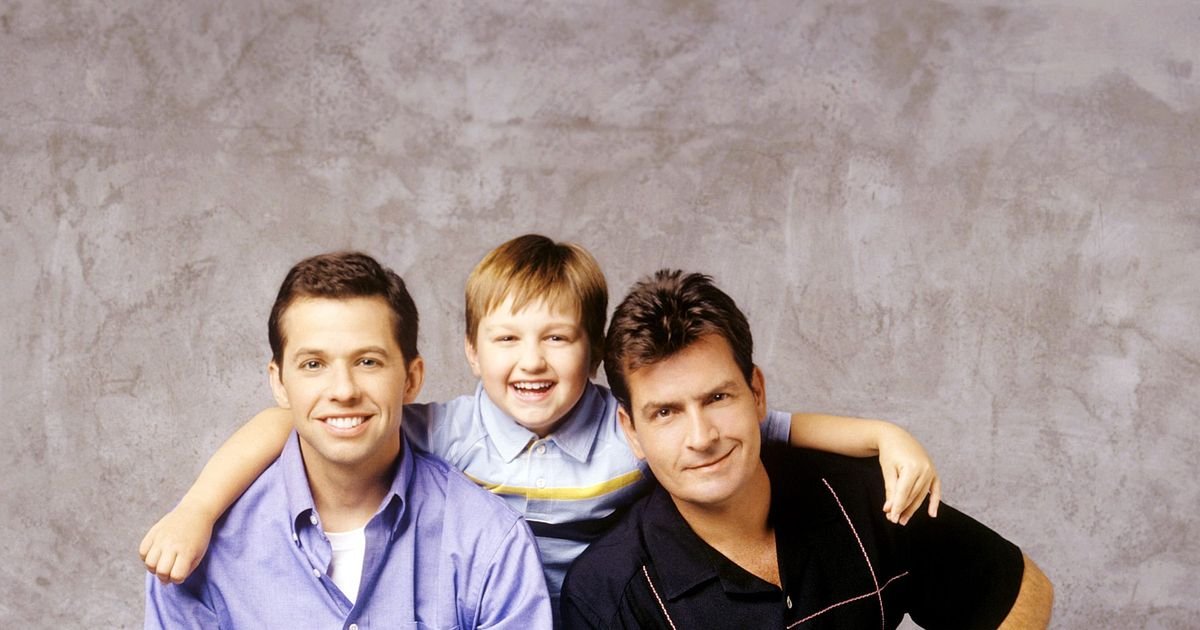 Cast Of Two And A Half Men: How Much Are They Worth Now? - Fame10