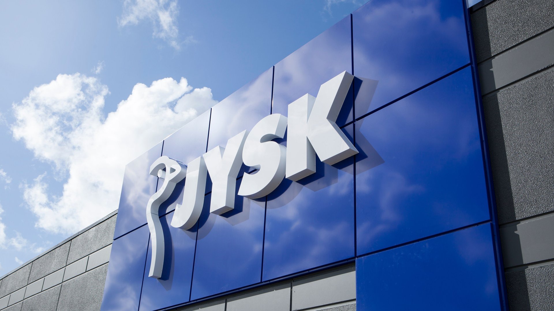 Auf diesen Jysk-Klapptisch für den Balkon kannst du diesen Sommer nicht verzichten