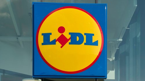 Eleganter Einrichtungsstil für dein Wohnzimmer: Der Marmor-Beistelltisch von Lidl