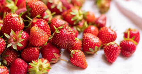Länger lecker: Mit diesem coolen Trick schimmeln dir Erdbeeren nicht weg