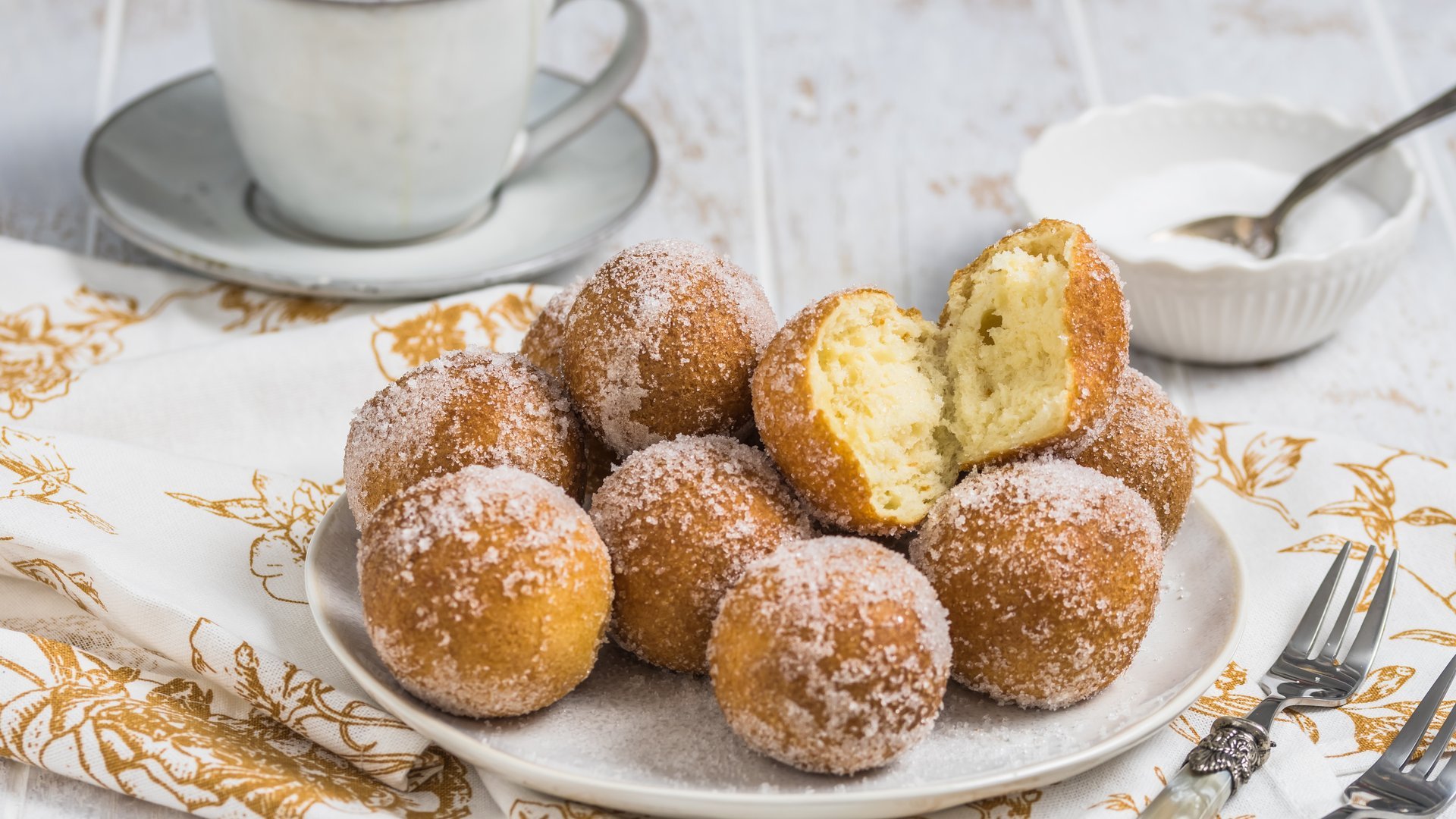 Luftig-leichte Köstlichkeit: Quarkbällchen in der Heißluftfritteuse zubereiten