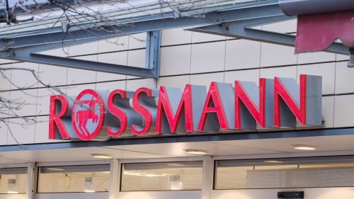 Der Sommer-Rucksack mit Herzmotiv von Rossmann ist ein niedlicher Hingucker