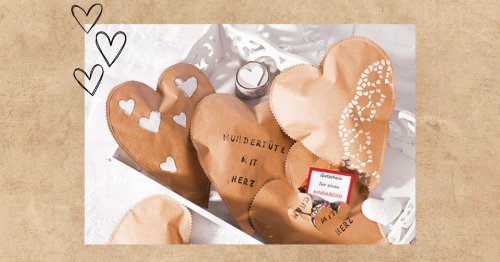 Geschenkverpackung: Süße Wundertüten in Herzform basteln