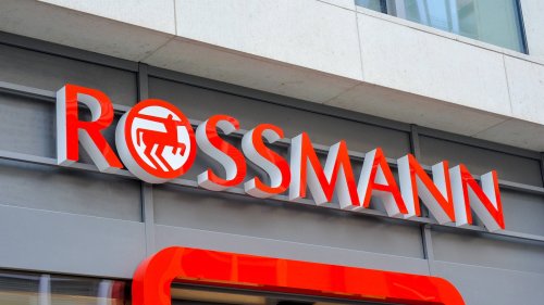 Ordnung in der Küche: Rossmanns kleines Regal als Stauraumwunder