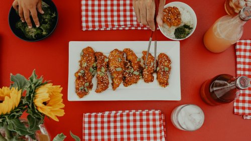 Koreanisches Hühnchen ganz leicht in der Heißluftfritteuse zubereiten: So geht's