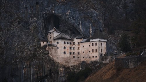 Die Epoche der Ritter und Burgen: Wie lebten Mönche im Kloster?