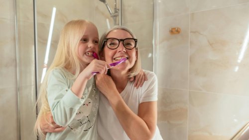 Dein Kind möchte keine Zähne putzen: Vielleicht helfen diese 5 Sätze