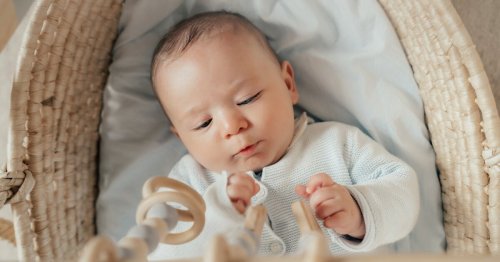 Montessori Babyspielzeug: 7 Must-haves, die die Entwicklung fördern