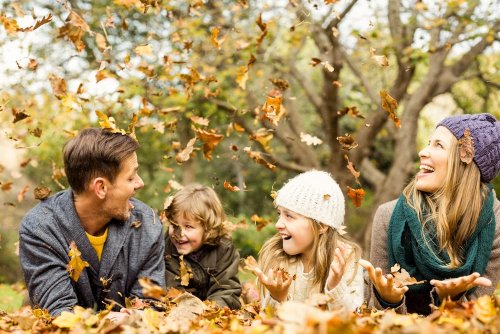 Herbsturlaub 2022: Die besten Tipps für Urlaub in den Herbstferien mit Kindern