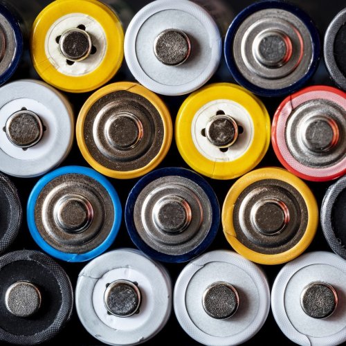 How To Turn Your AAA Batteries into AA Batteries Flipboard