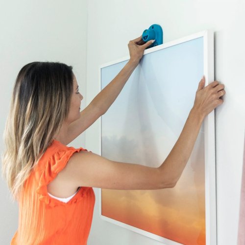 This Popular Picture Hanging Kit Is a Must-Have for Beginner DIYers
