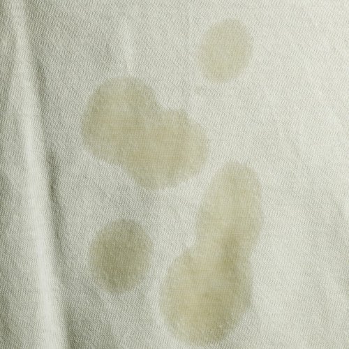 Here's How To Get Laundry Detergent Stains Out of Clothes