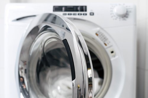 10 Things You Should Never Put in the Washing Machine
