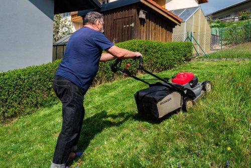 HK Honda To Stop Manufacturing All Gas Powered Lawn Mowers