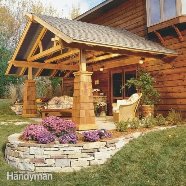 How to Build an Outdoor Living Room