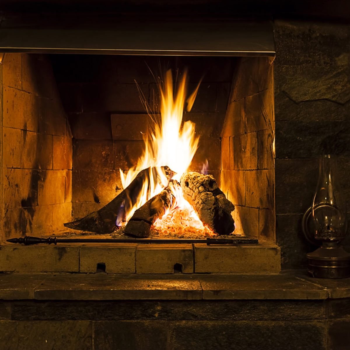 Top Tips for How to Start a Fire in a Fireplace
