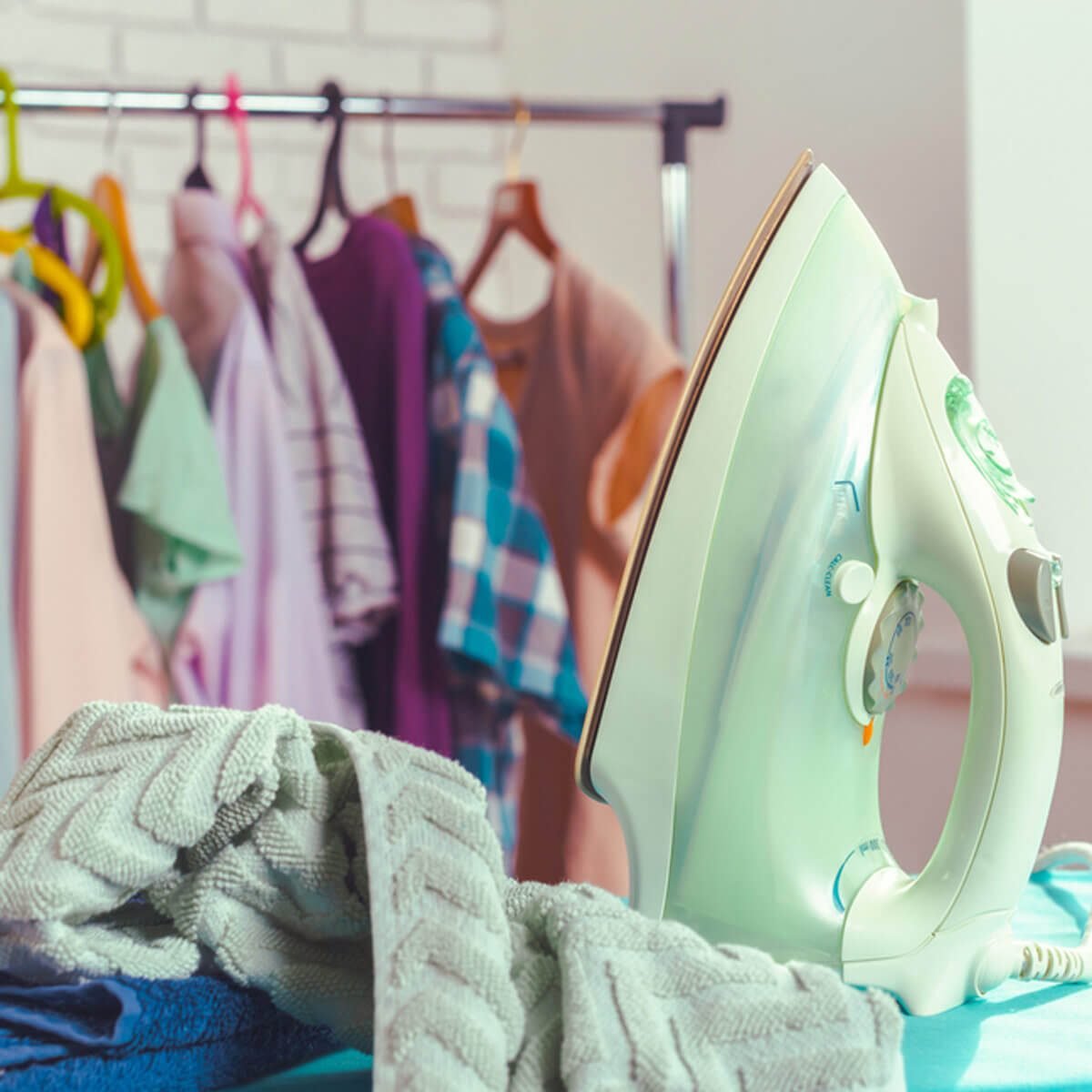 How Do You Wash Clothes? 13 Laundry Tips for Washing Your Clothes