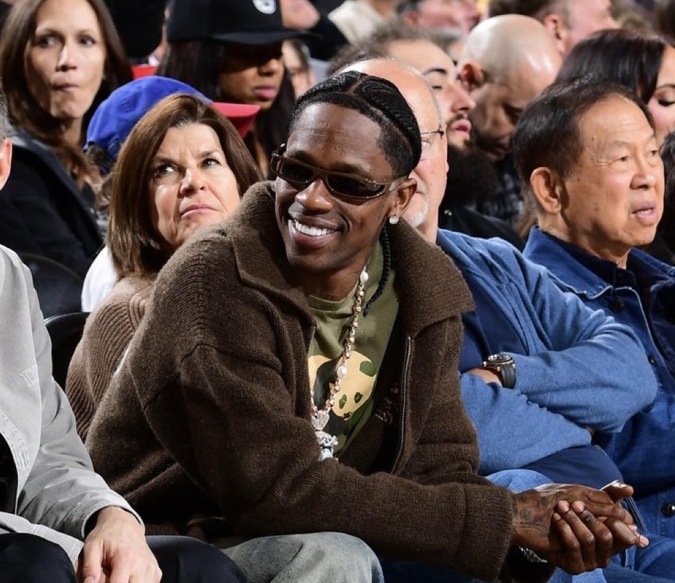 Security Attempts To Take Down Rapper Travis Scott As He Goes Unrecognized On Clippers Court