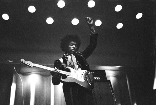 From Eric Clapton to Jimi Hendrix: The 10 greatest guitarists to play a Fender Stratocaster