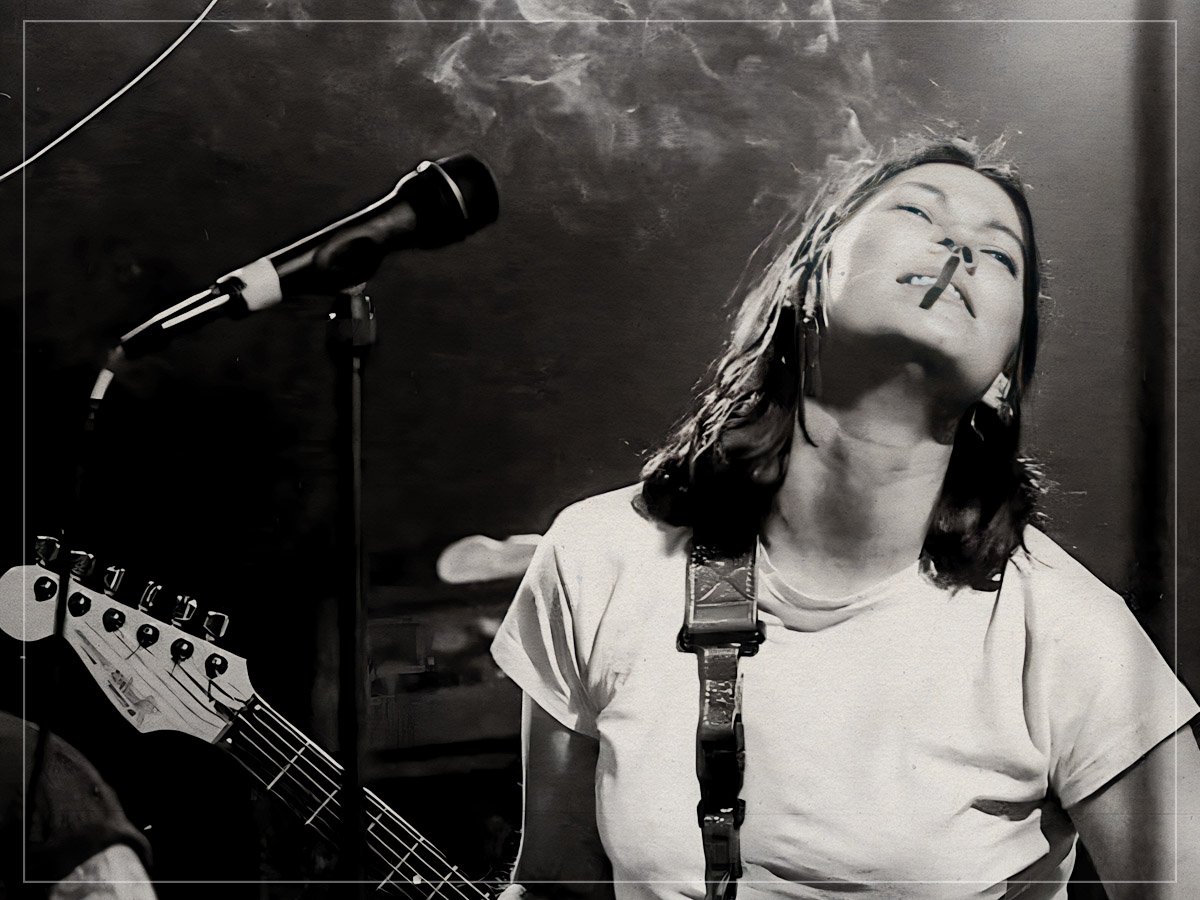 ‘Gouge Away’: Kim Deal’s greatest bassline