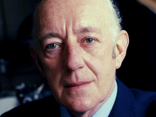 Alec Guinness: The British theatre icon who accidentally made $95m on a movie he hated