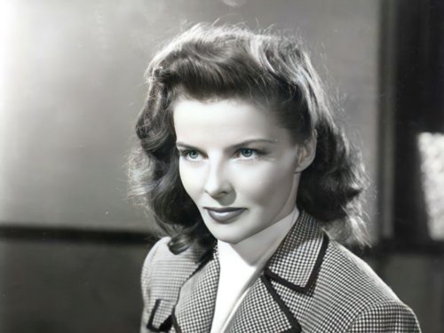 Why Katharine Hepburn never personally accepted any of her Oscars: “Prizes are nothing”