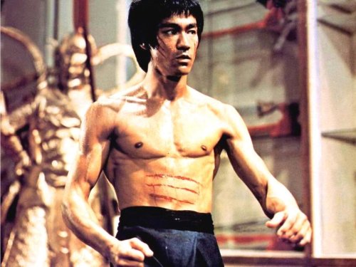 The shocking moment an extra challenged Bruce Lee to a fight