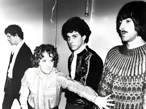The Velvet Underground burn it all down on the gloriously uncommercial 'White Light/White Heat'