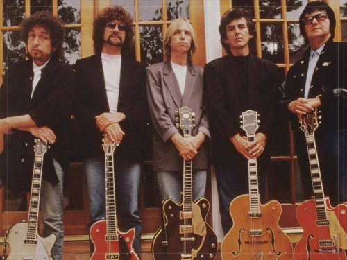 The musician that had the Traveling Wilburys record in his kitchen: “It wasn’t soundproofed or anything”